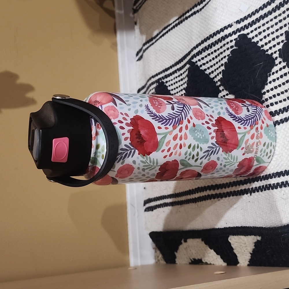 34 oz. Stainless steel hydra flow tumbler